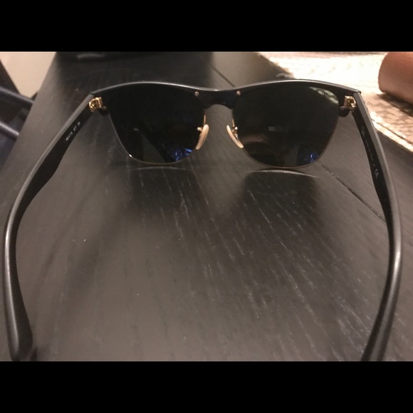 Ray-Ban Clubmaster (Oversized) - Black and Gold - Picture 5 of 6